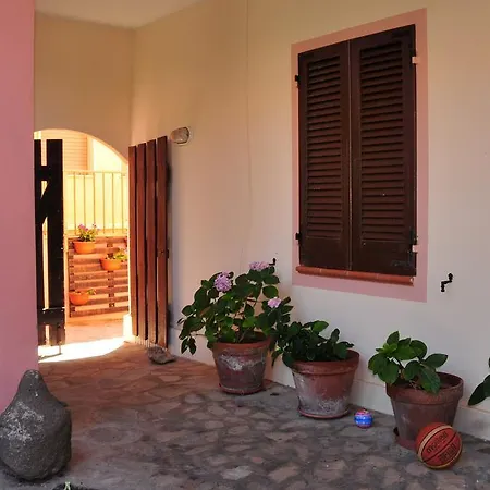 Bed and Breakfast L'umbra Di Lu